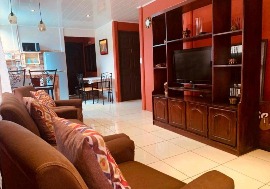 Bamboo Arenal Apartment La Fortuna Ngoại thất bức ảnh