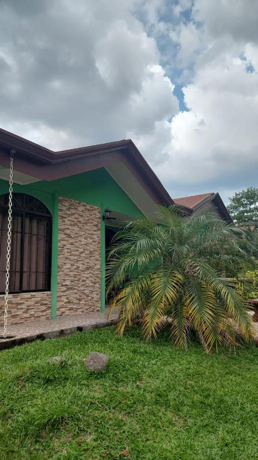 Bamboo Arenal Apartment La Fortuna Ngoại thất bức ảnh